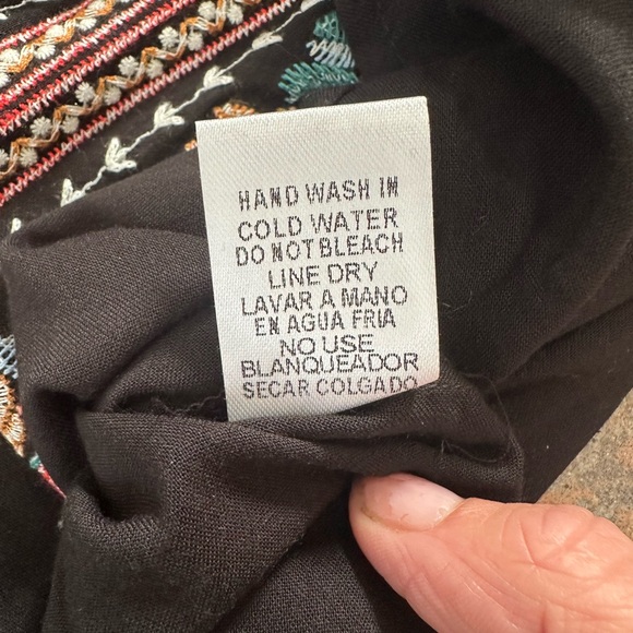 Vici Black Embroidered Midi Dress - Picture 8 of 8